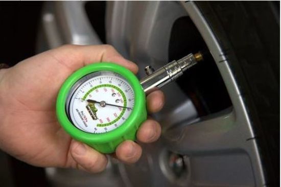 Picture of Air Champ Smart Deflator with Gauge