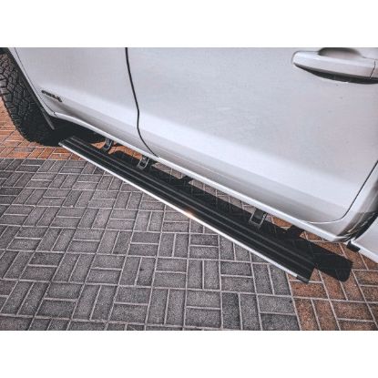 Picture of Chverolet Silverado/GMC Sierra 1500 22-24 & 2500HD/3500HD 2020 Power Steps, Automatic Side Steps,4DR