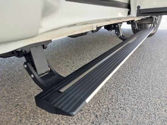 Picture of Nissan Patrol Y62 10-24 Power Steps, Automatic Side Steps