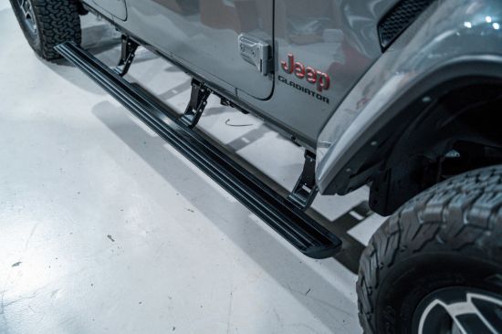 Picture of Jeep Gladiator JT 19-26 Power Steps GEN2, Automatic Side Steps