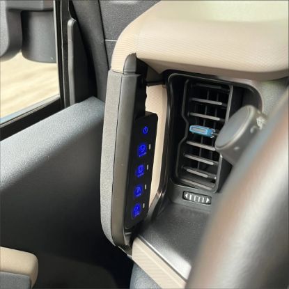 Picture of VOSWITCH 4 Switch Programmable Grab Handle Switch Panel, Ford Bronco 21-26